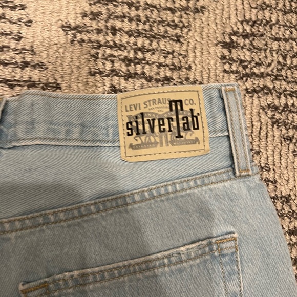 Levi’s silver tab baggy shorts - Picture 9 of 12